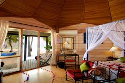 Kuredu Island Resort - Maldives. Koamas beach villa.